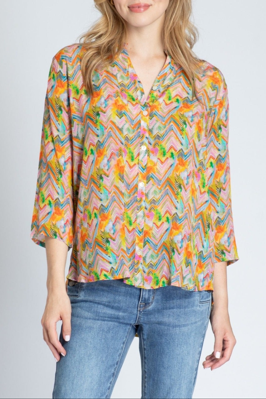 Colorful Chevron Rhapsody - 3/4 Sleeve Mandarin Collar Button-up