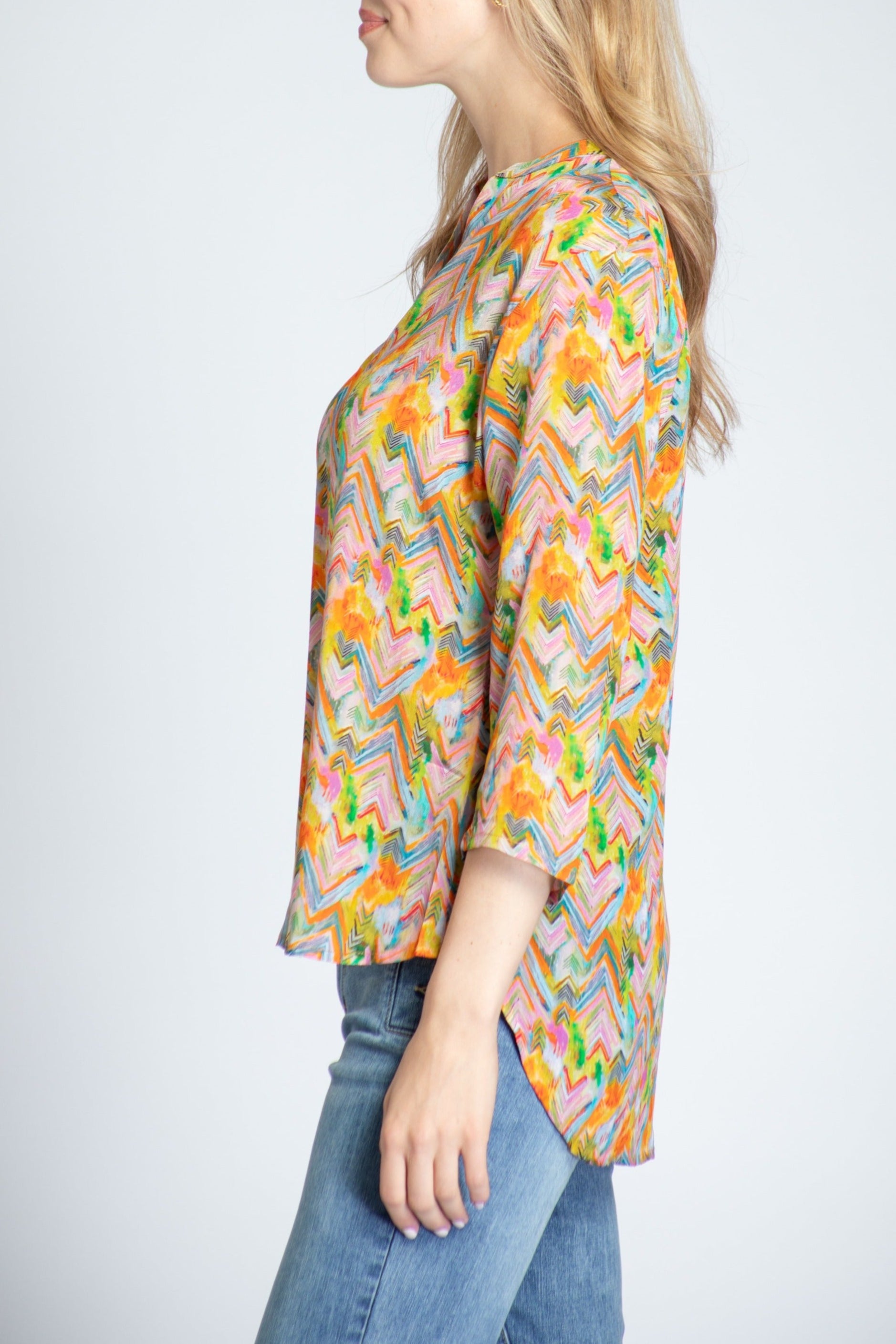 Colorful Chevron Rhapsody - 3/4 Sleeve Mandarin Collar Button-up