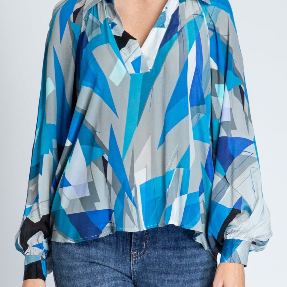 Abstract Triangle Print - Half-plaket Pullover Blouse