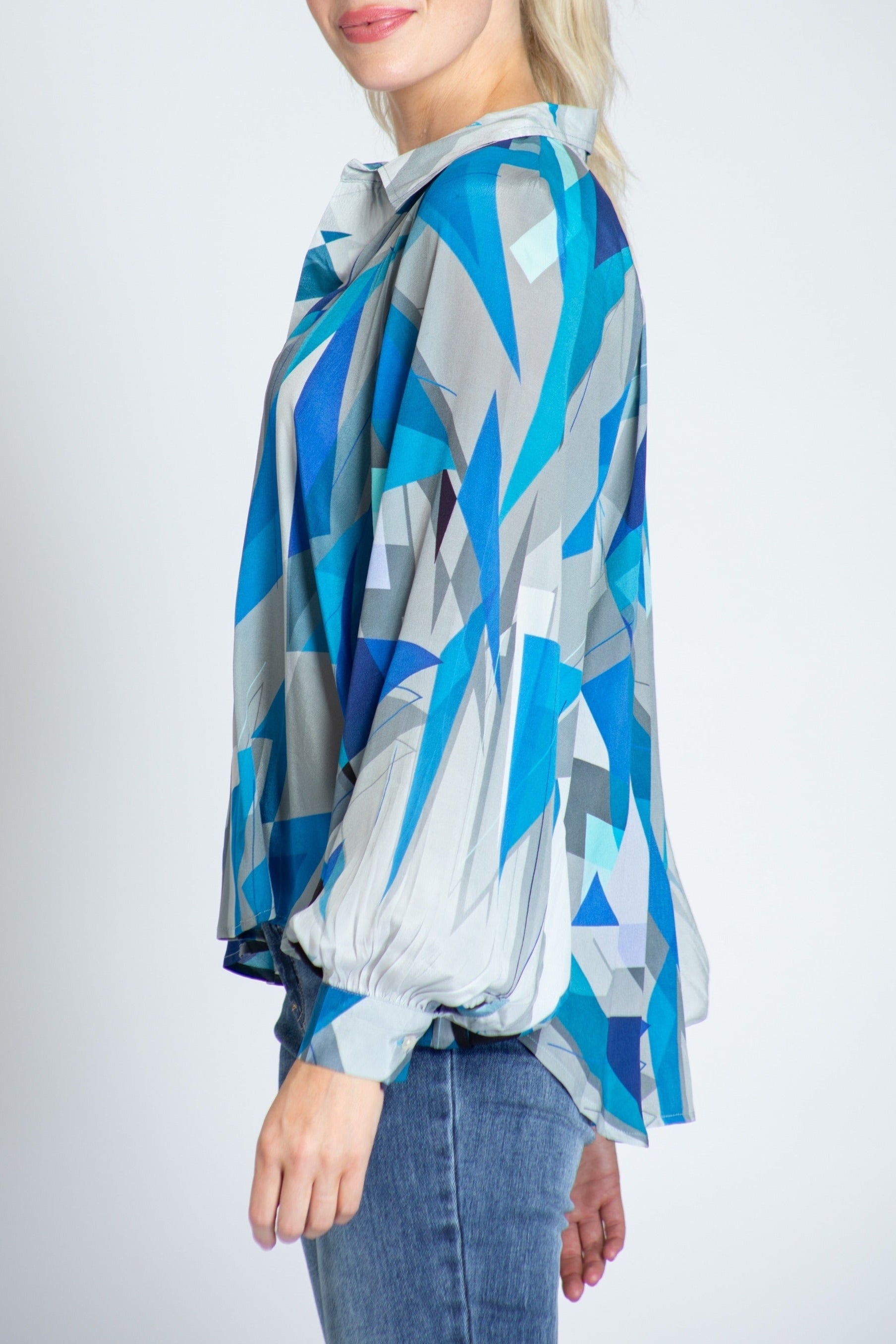 Abstract Triangle Print - Half-plaket Pullover Blouse