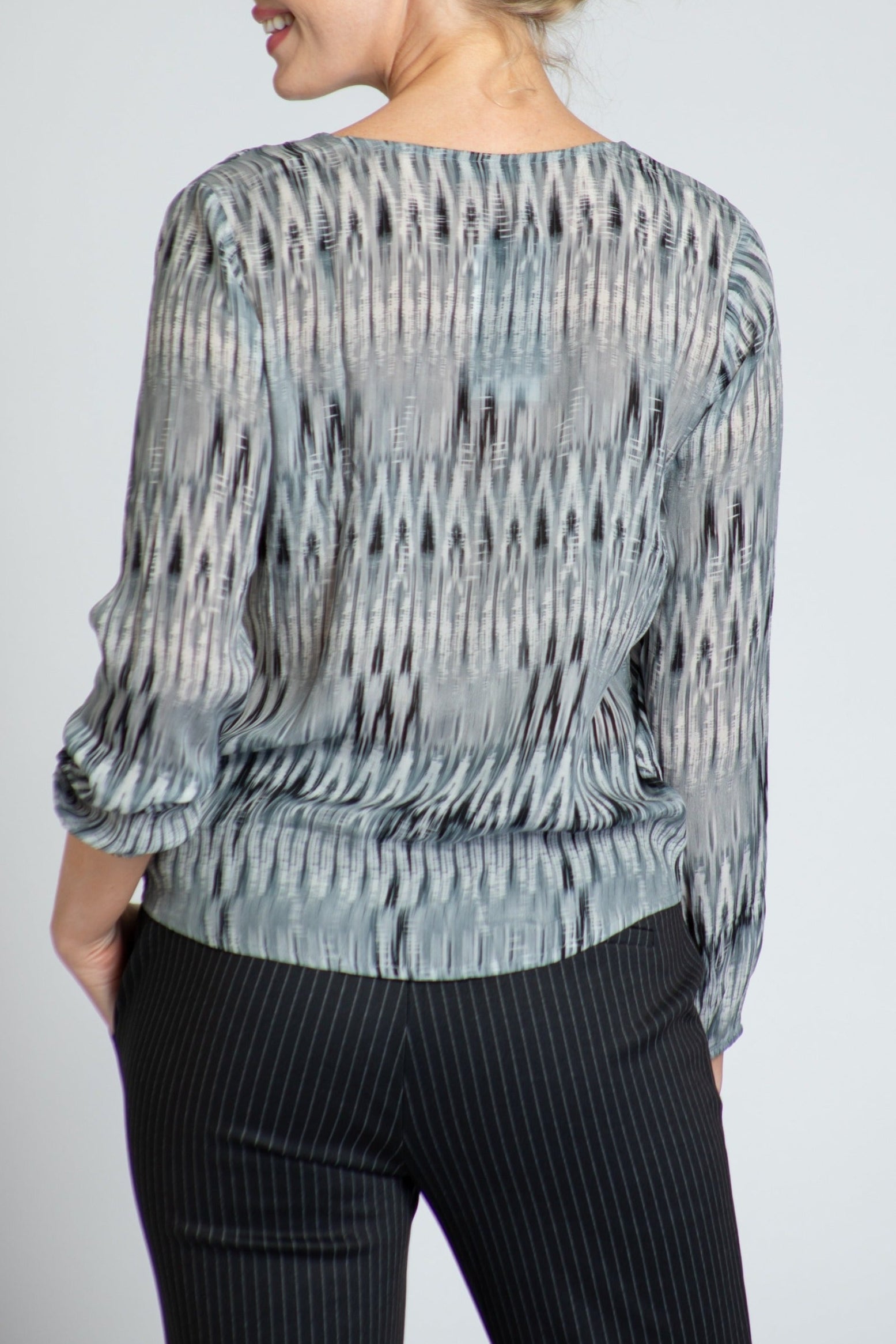 Monochrome Abstract - V-neck Tie Front Top