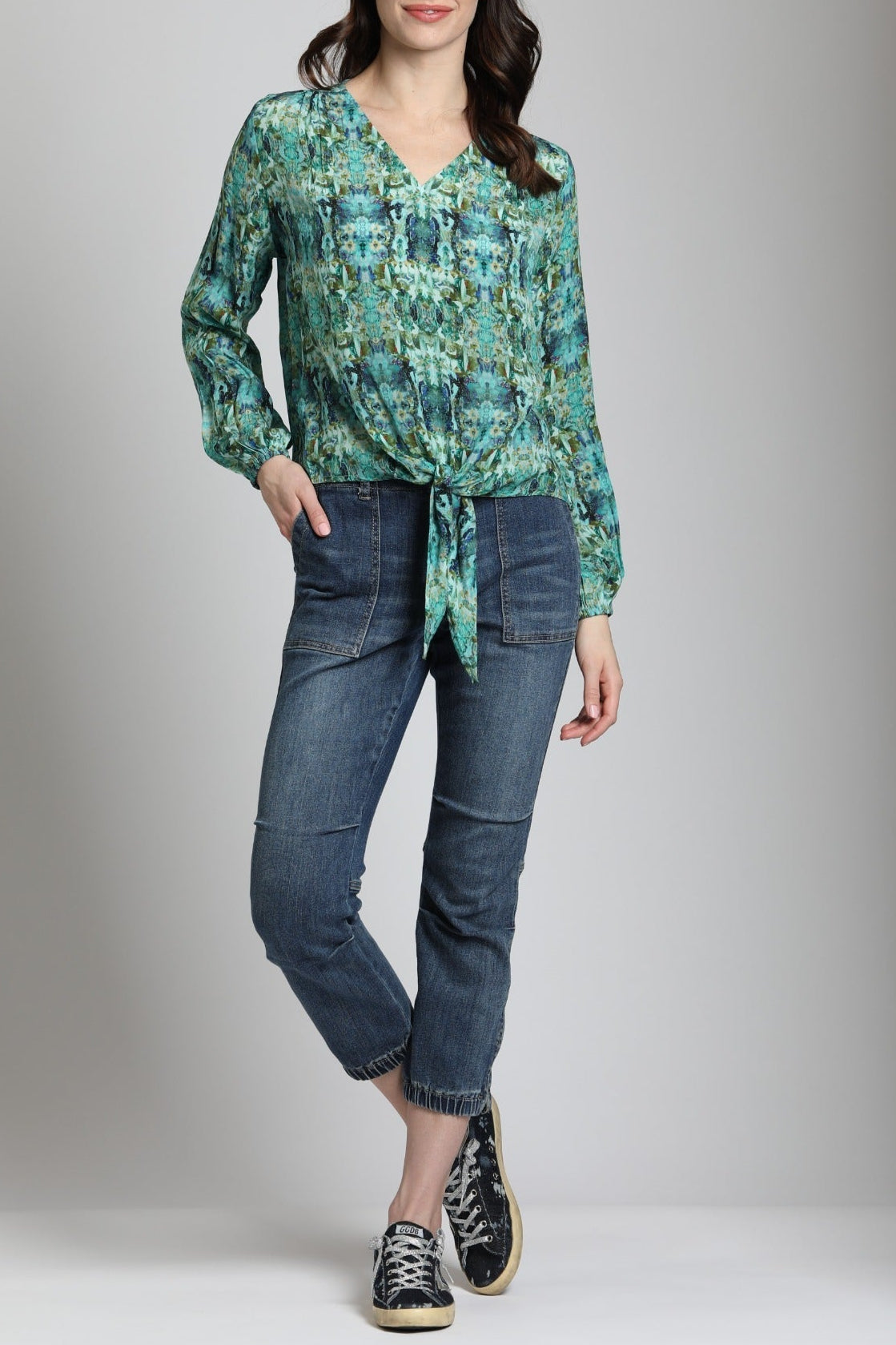 Turquoise Reflections - V Neck Tie Front Top | Front side