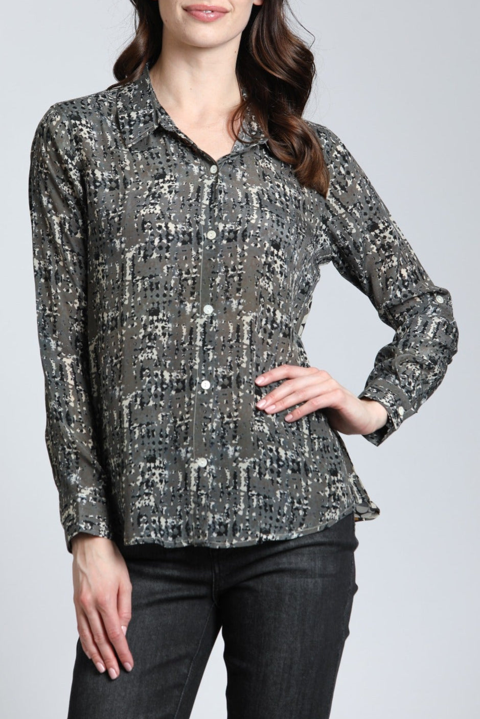 Button-up Top With Roll up Tab Slveeve