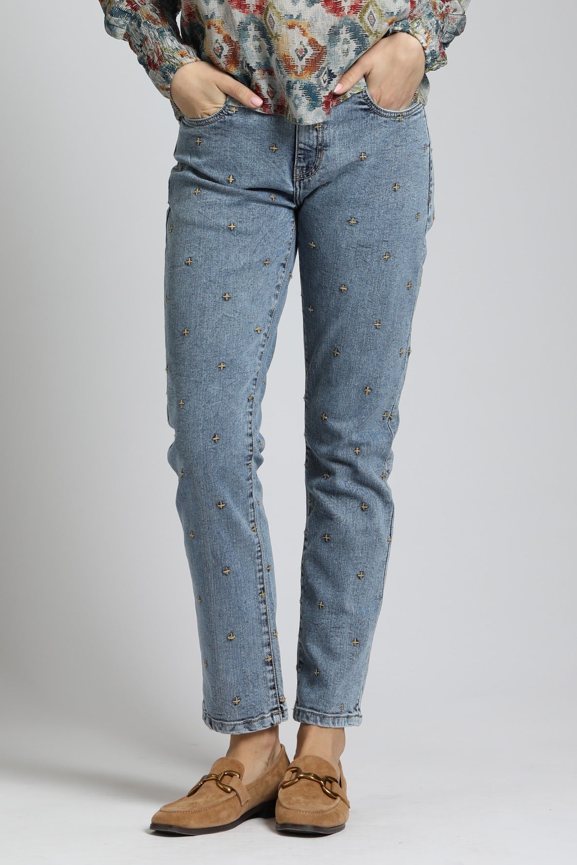 Cross Embroidered Girlfriend Jeans |Front side