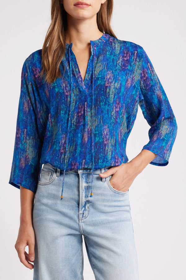 V-neck With Tassel