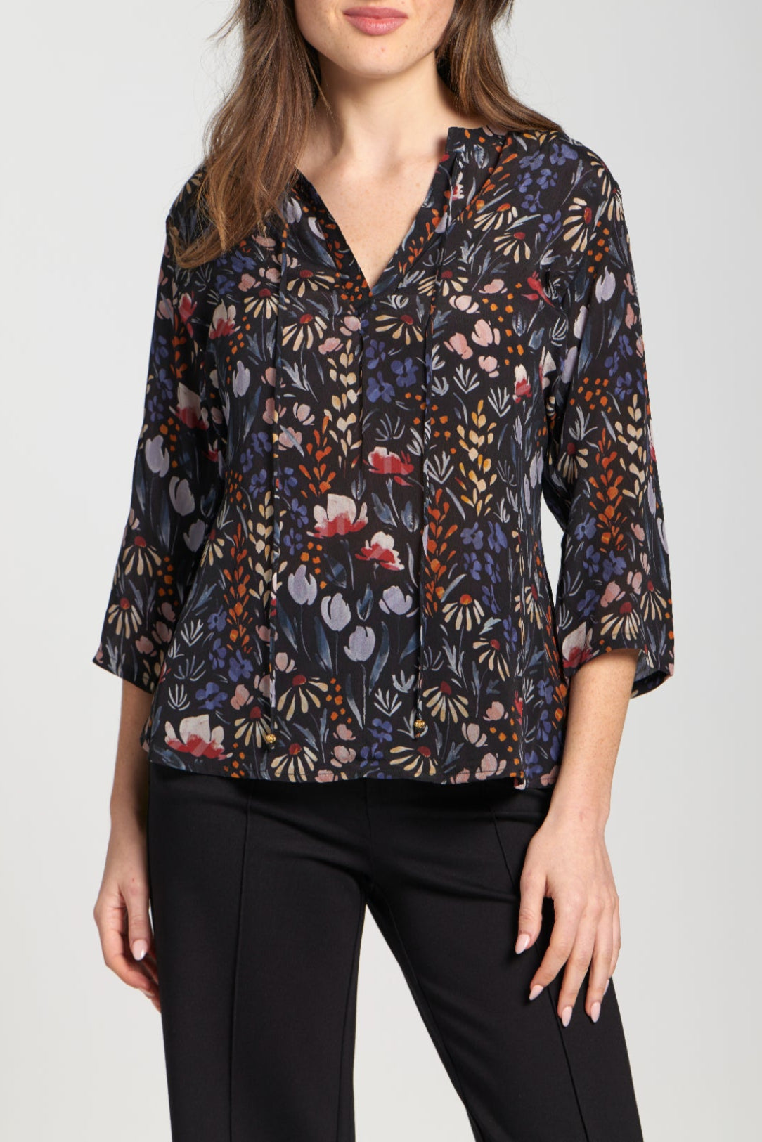 ghi V-neck With Tassel