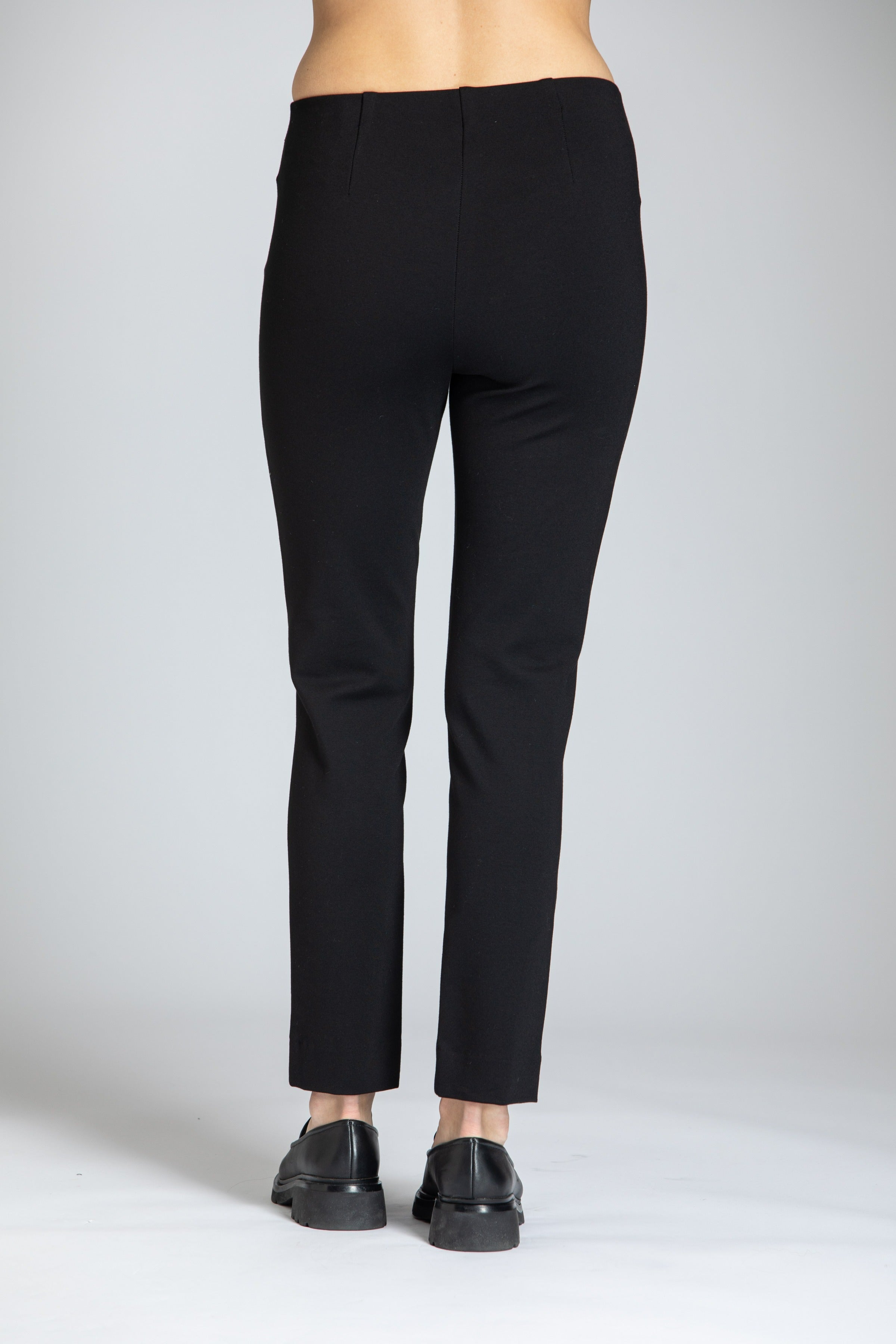 パンツ ASPESI Woman Pants Black 0154V114 01241 Women's Pants and Shorts – ASPESI