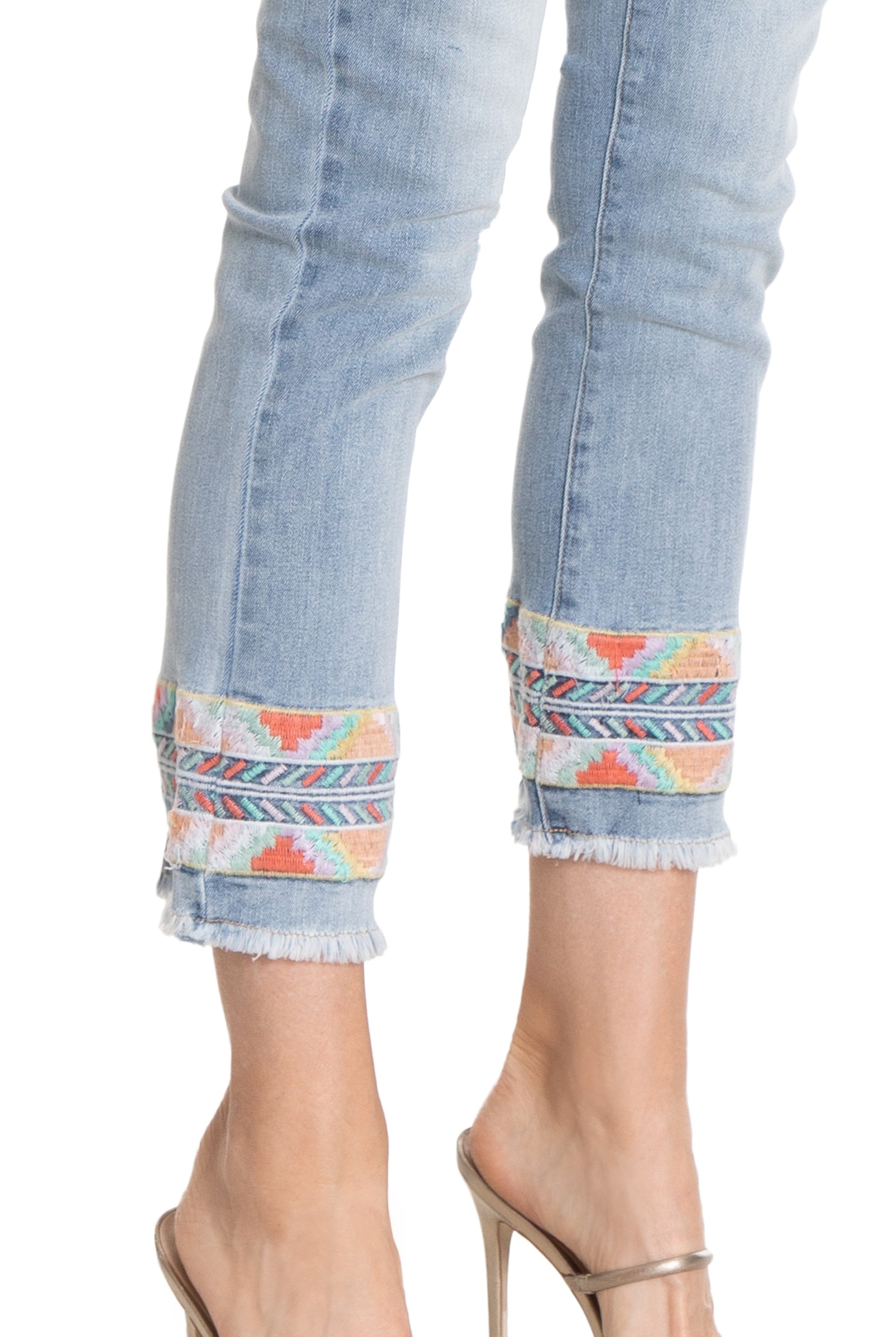 Olivia Pull-on Straight leg crop Jean with Geo Embroidery - Light Indigo
