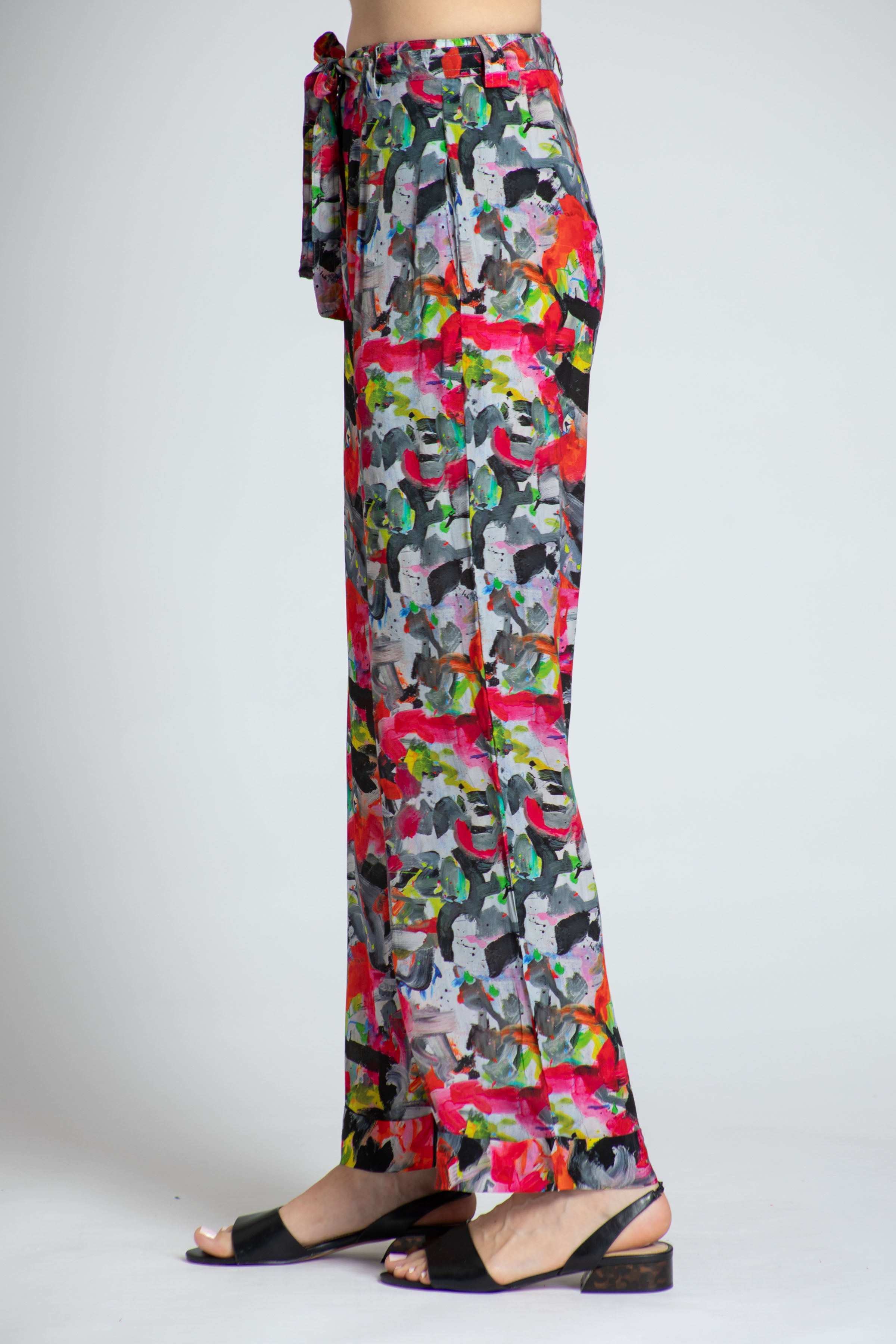 Abstract Multicolor Print - Pull-on Pant