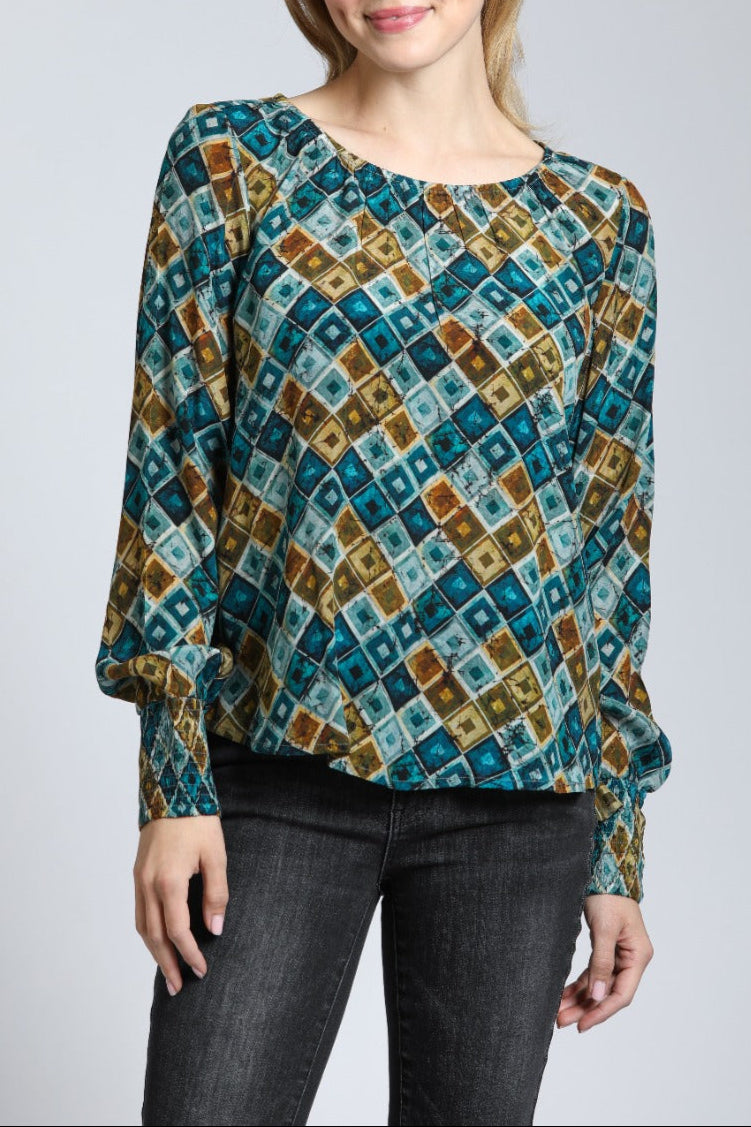 Retro Geometric Print - Pullover With Smocked Cuff | front side