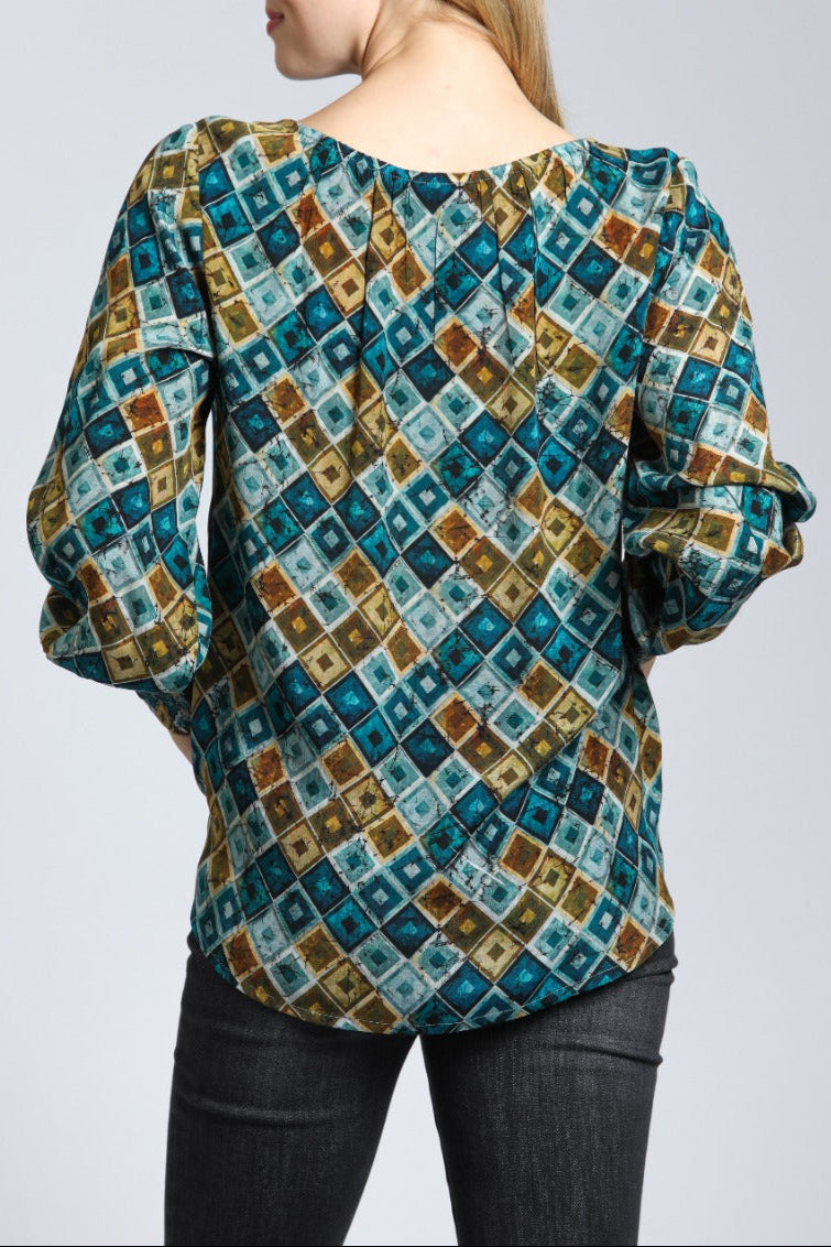 Retro Geometric Print - Pullover With Smocked Cuff | back side