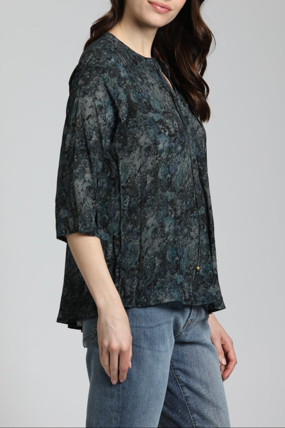Dotted Floral Print - V Neck Tassel | right side