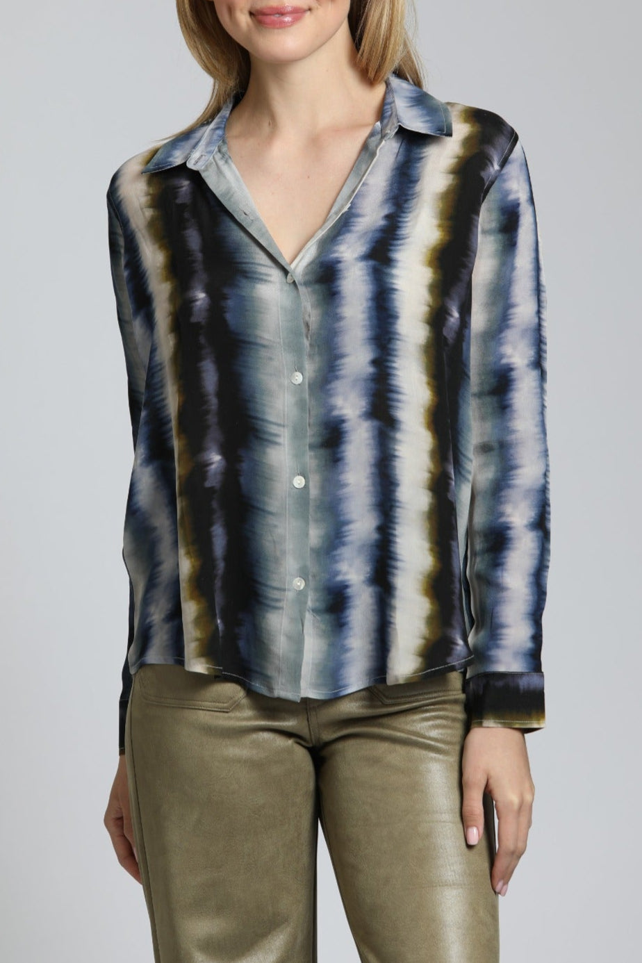 Vertical Wave Print - Button Up With Roll Up Sleeve | front side