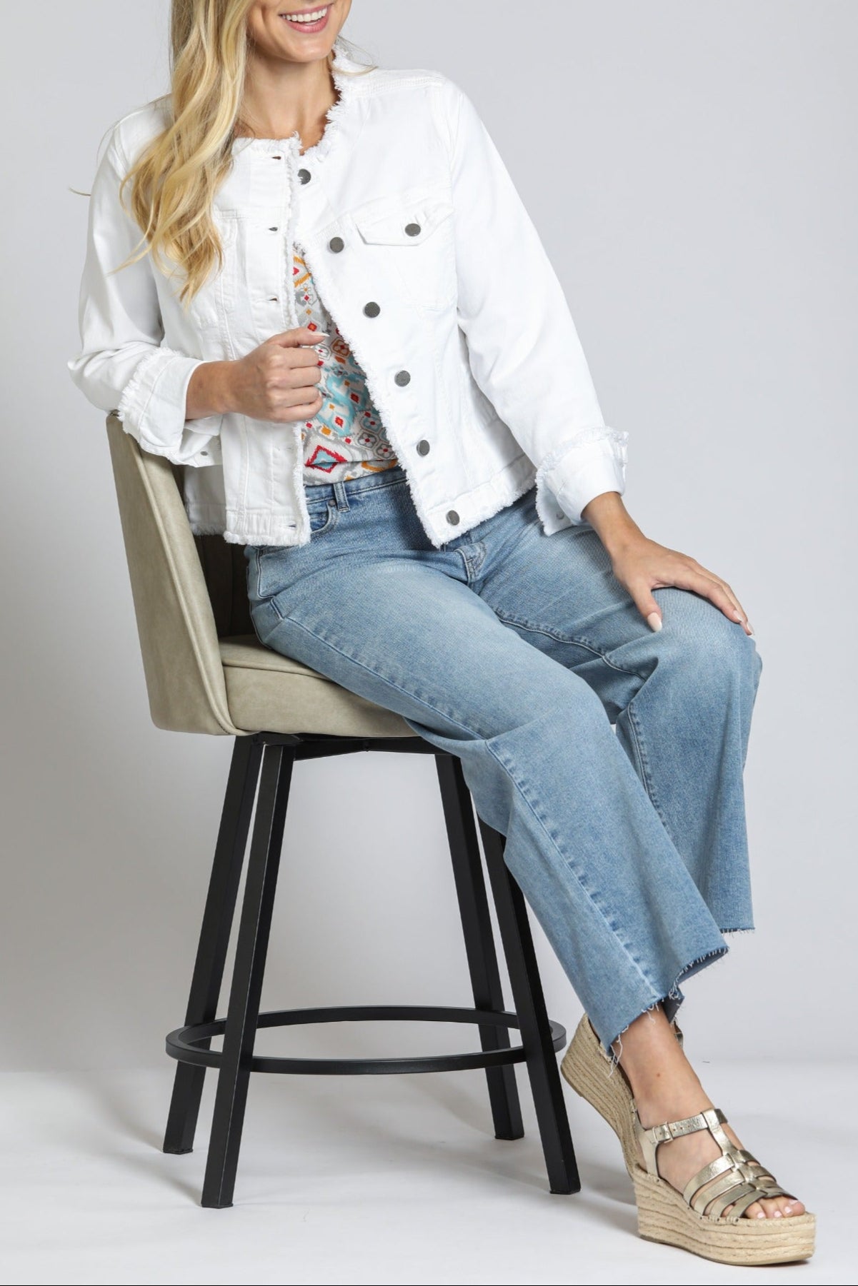 White Collarless Jean Jacket | front side
