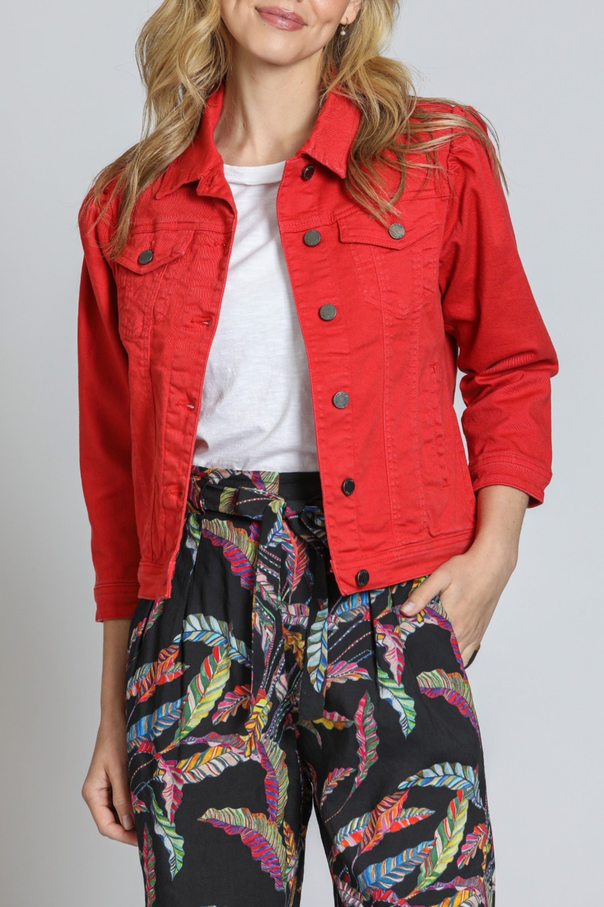 Shop Stylish Women's Jackets & Coats at APNY Shop Stylish Women's Jackets & Coats at APNY
