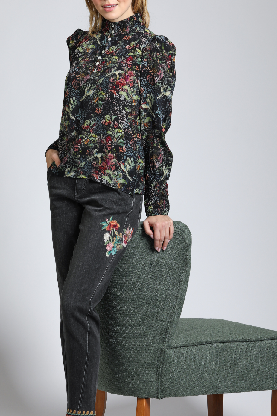 Winter Garden Pattern - Puff Sleeve Blouse | full