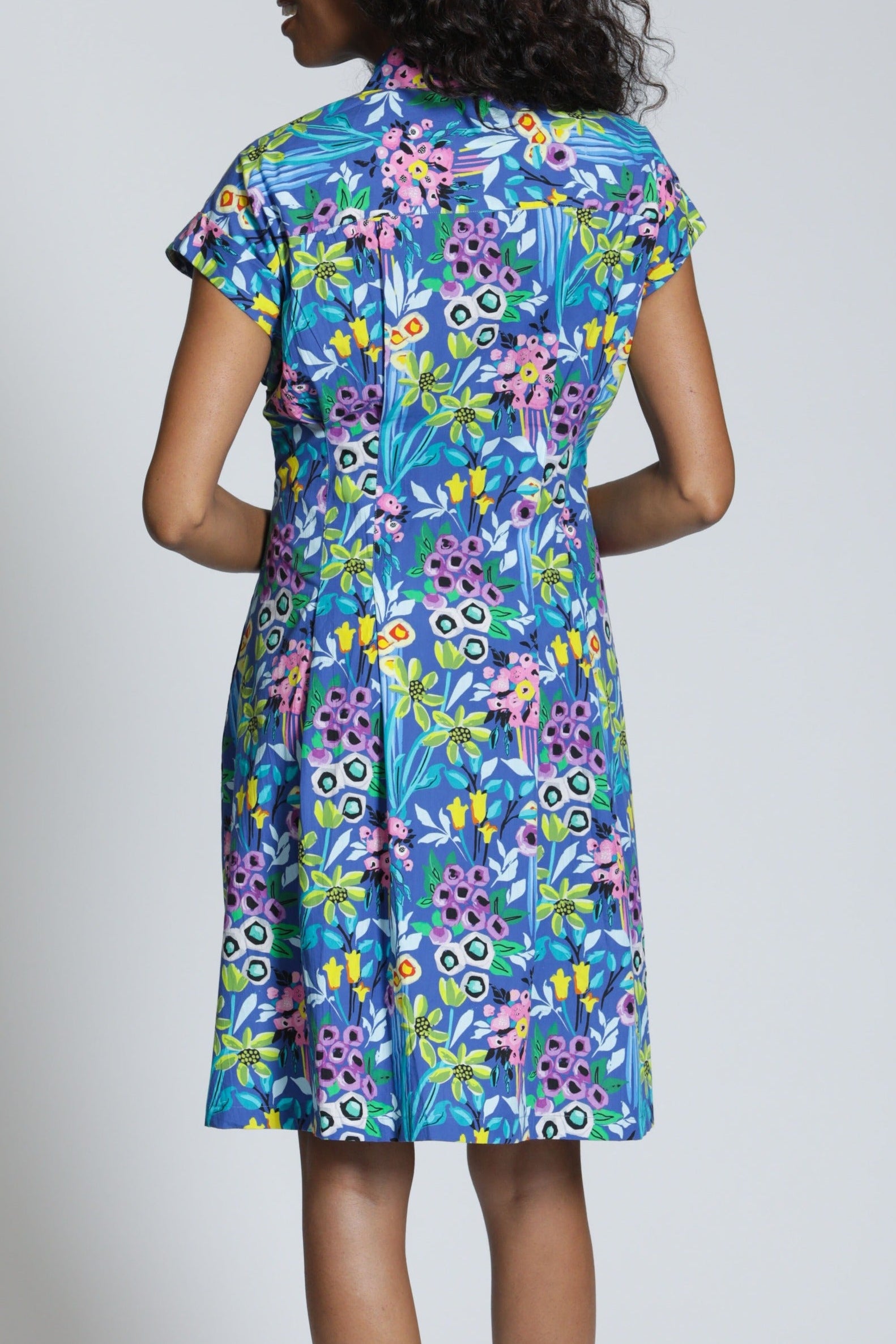 women's short sleeve shirt dress Short Sleeve Shirt Dress With Self Tie Abstract Bloom / M