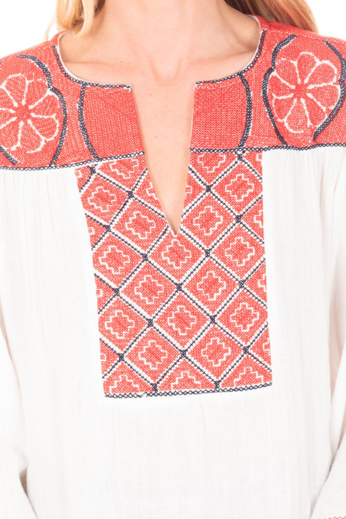 Pull/Over With Red Medallion Embroidery Neck APNY