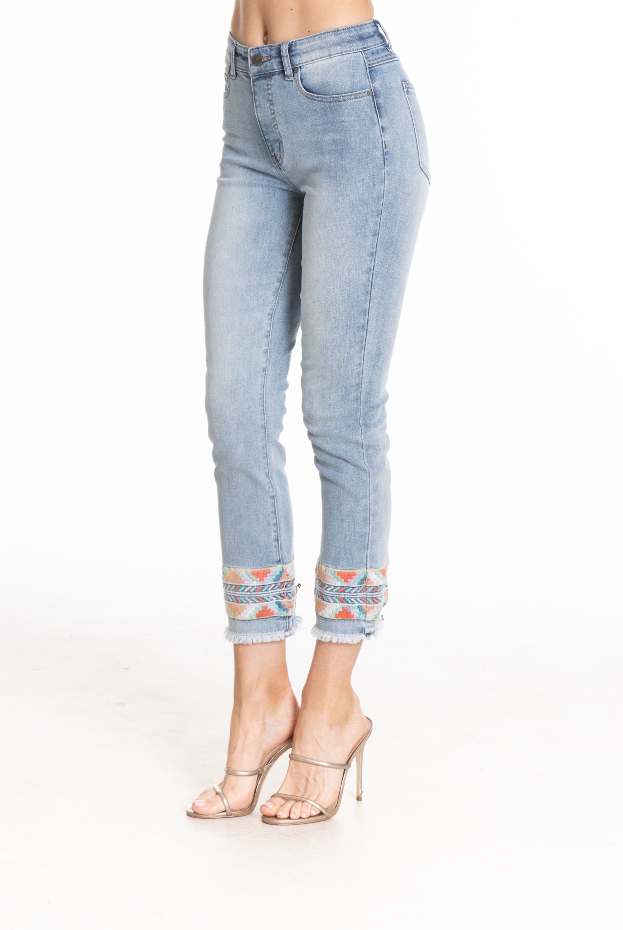 Olivia Pull-On Straight Leg Crop Jean With Geo Embroidery Side APNY